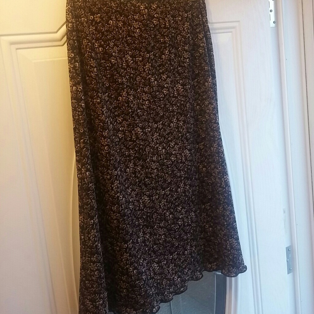 Midi Skirt with Ruffle